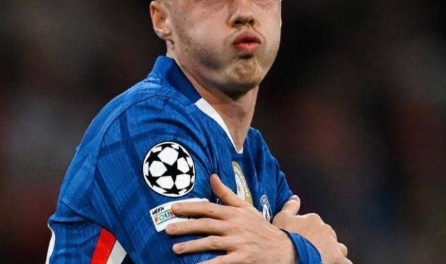 从2-0到2-2！帕尔默传射+错失空门绝杀，伦敦雨夜切尔西主场翻车