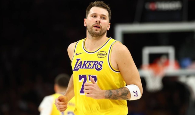 东契奇麻烦不断！场上遭重罚 场下遭未婚妻起诉