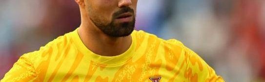 欧联杯爆冷夜，英超保级队爆冷晋级，西甲一夜遭双杀团灭